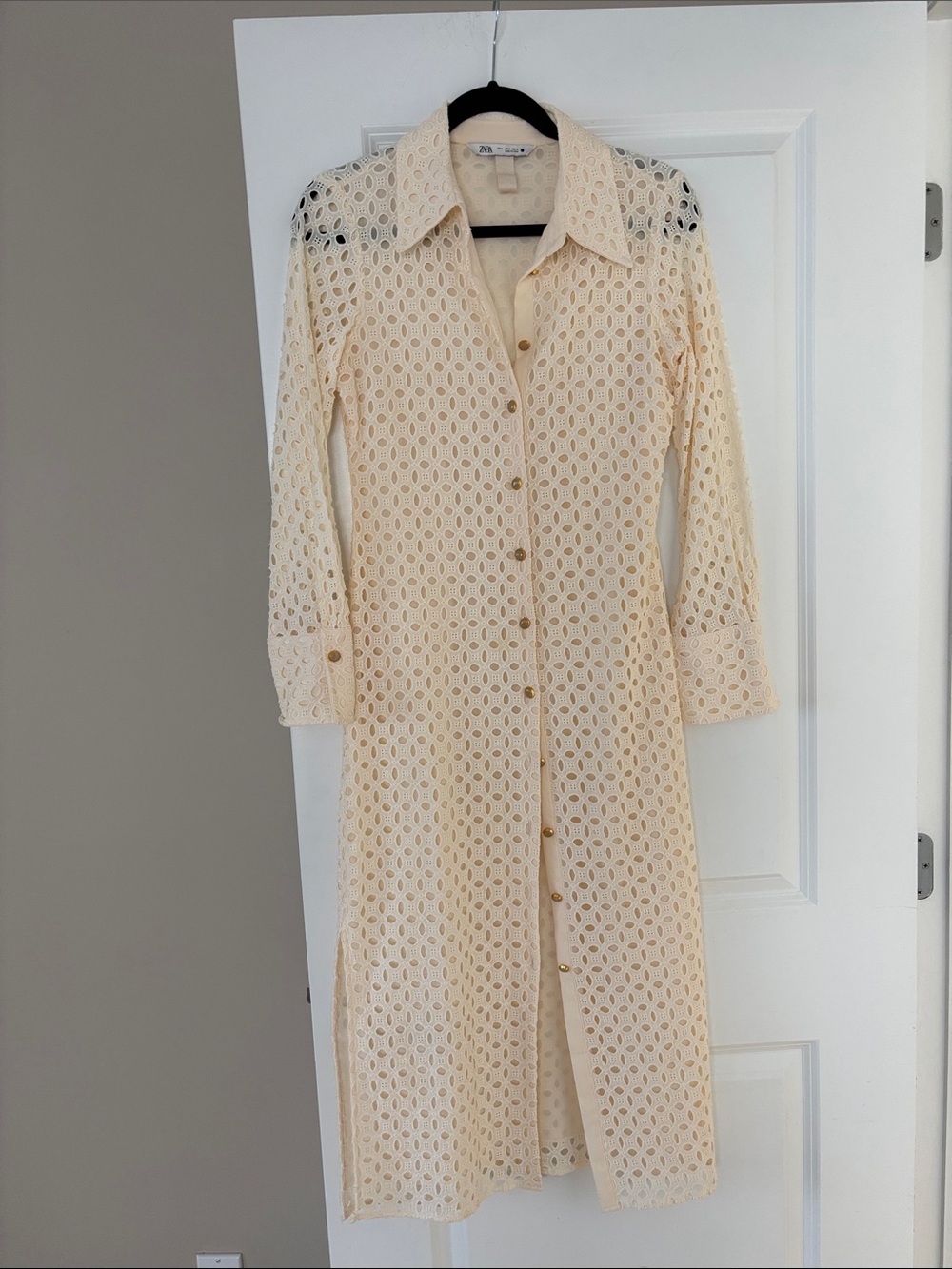 Zara Cream Eyelet Button-Front Long Sleeve Midi Dress